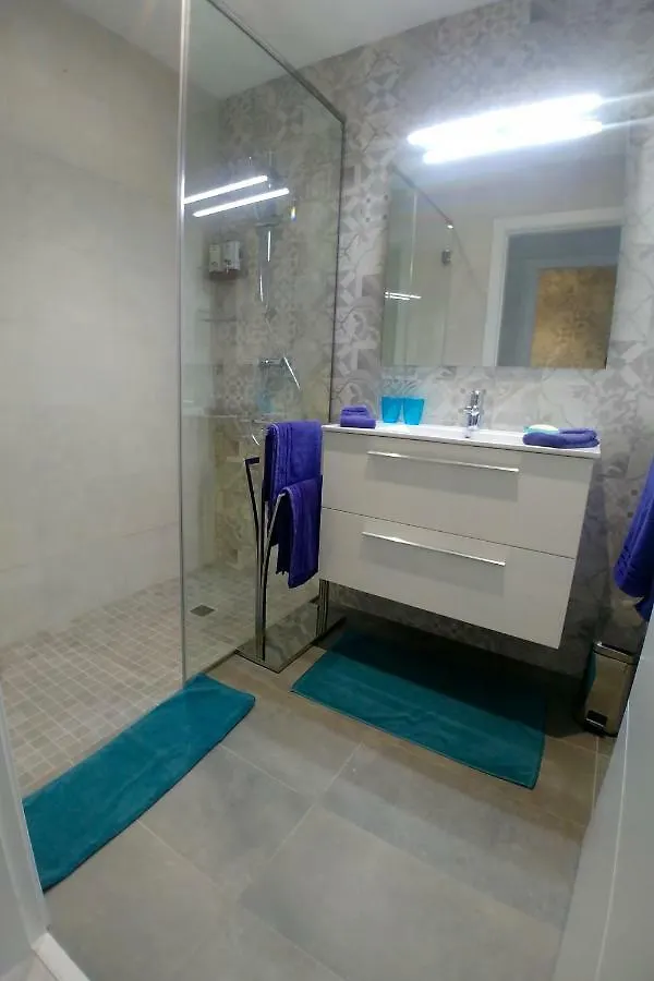 Ferienwohnung Castell Blau Roses