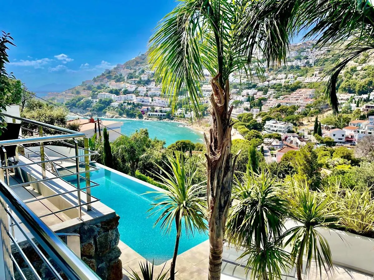 Castell Blau Appartement Roses