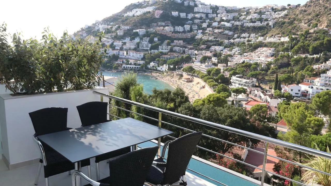 Castell Blau Appartement Roses